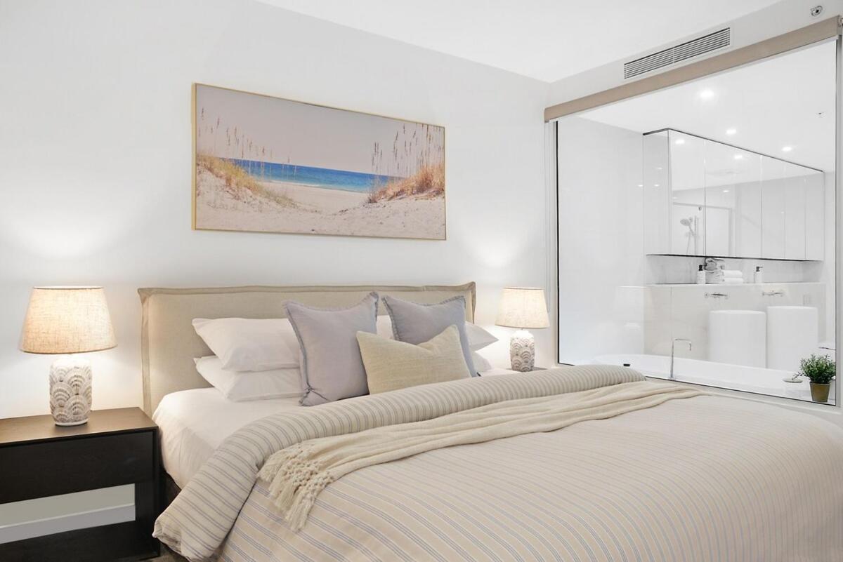 Ocean Front Luxe At Oracle 13403 * Gold Coast