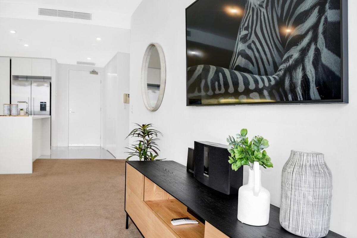 Ocean Front Luxe At Oracle 13403
