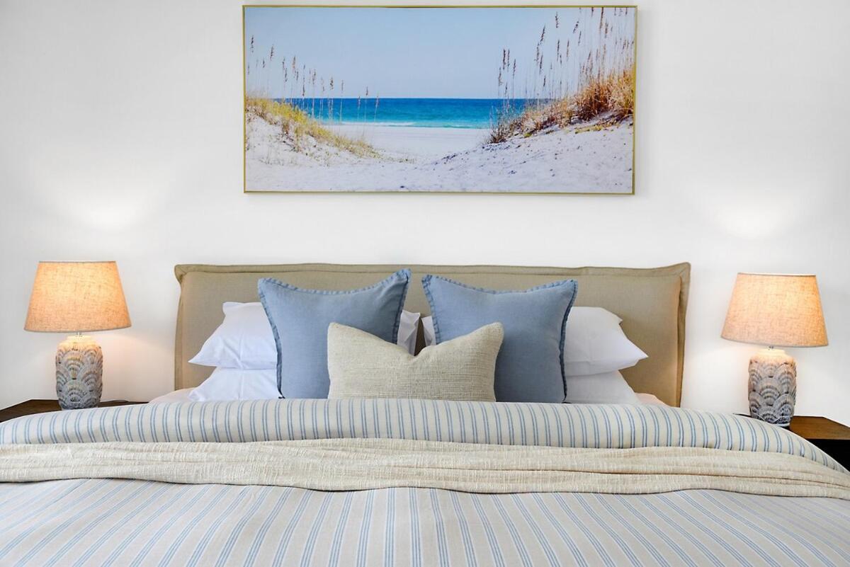 Ocean Front Luxe At Oracle 13403